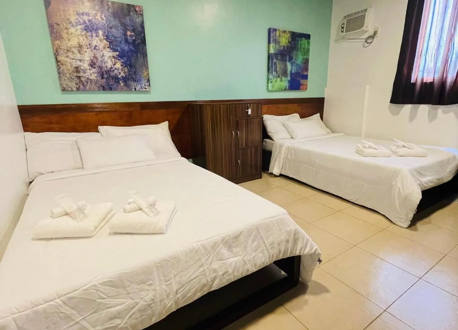 The Colonial Residences Angeles City 5*,