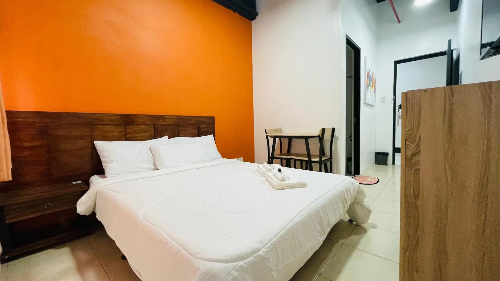 The Colonial Residences Angeles City 5*,  フィリピン
